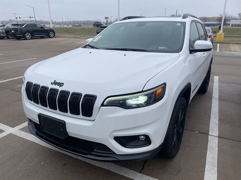 Used 2019 Jeep Cherokee Latitude Plus image 6