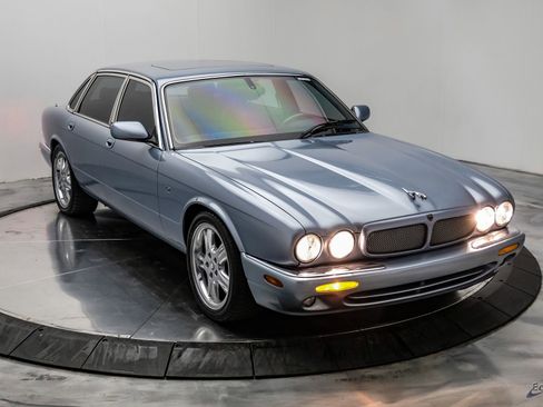Used 2003 Jaguar XJ8 Fully Serviced image 24