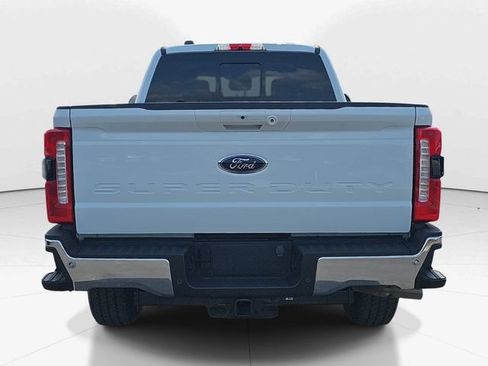 Used 2024 Ford F250 Lariat w/ FX4 Off-Road Package AWD/4WD image 5