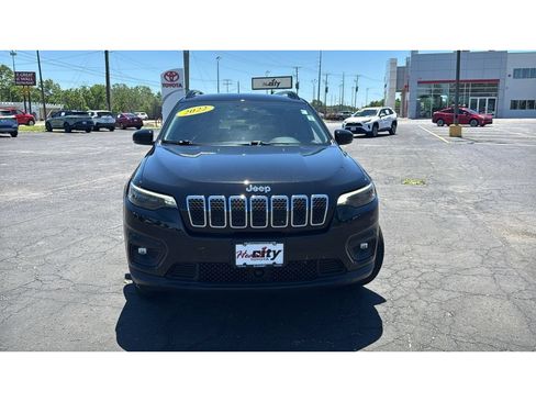 Used 2022 Jeep Cherokee Latitude Lux AWD/4WD image 2