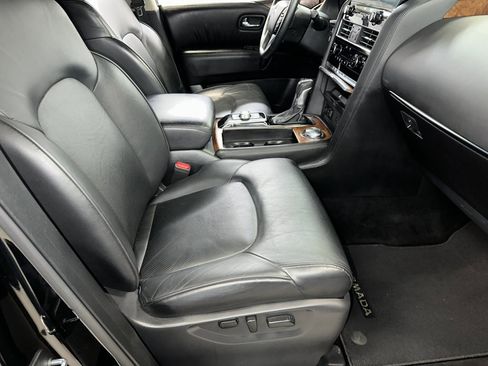 Used 2024 Nissan Armada SL w/ Captain's Chairs Package AWD/4WD image 35