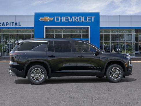 New 2026 Chevrolet Traverse LT w/ Driver Confidence Package FWD image 5
