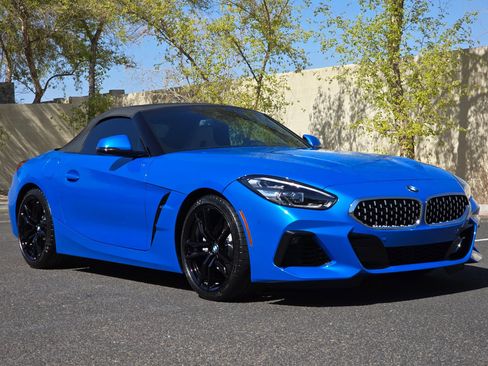 Used 2020 BMW Z4 sDrive30i w/ M Sport Package image 2