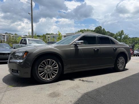 Used 2012 Chrysler 300 C AWD/4WD image 4
