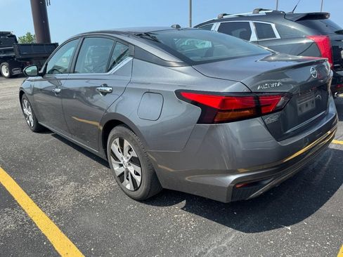 Used 2019 Nissan Altima 2.5 S FWD image 10