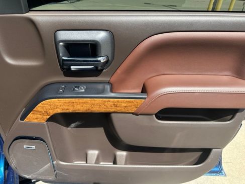 Used 2018 Chevrolet Silverado 1500 High Country AWD/4WD image 28