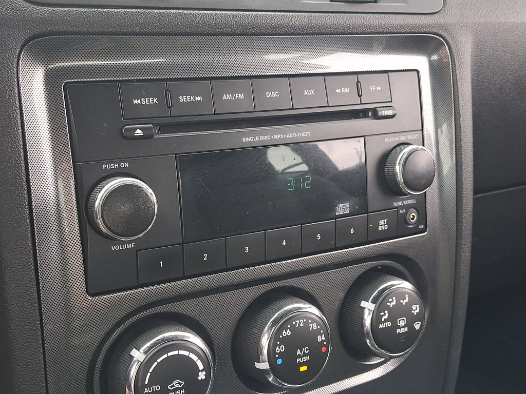Used 2014 Dodge Challenger SXT RWD image 26