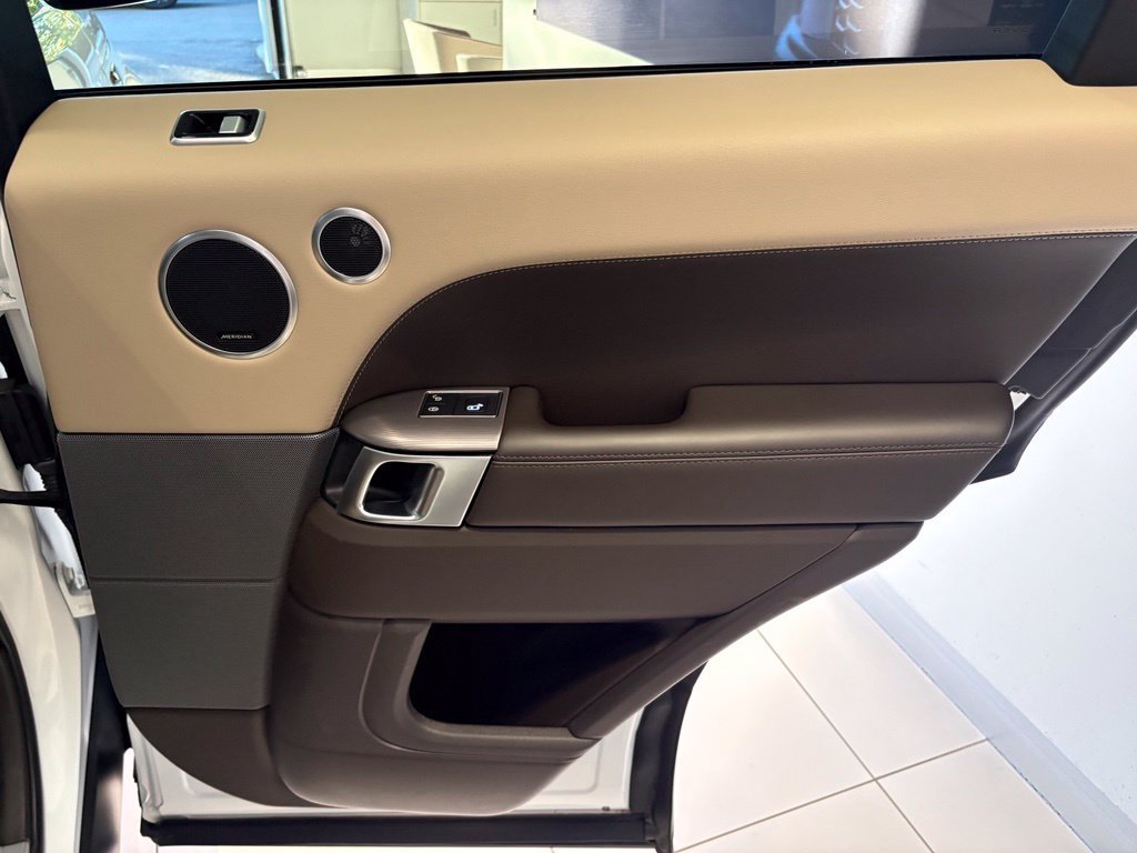 Used 2020 Land Rover Range Rover Sport HSE AWD/4WD image 24