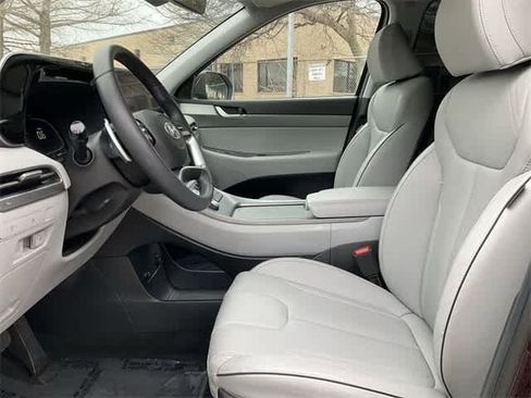 Used 2024 Hyundai Palisade SEL image 12