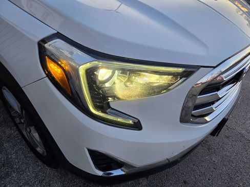Used 2020 GMC Terrain SLT image 18