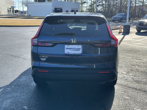 Used 2025 Honda CR-V LX image 9