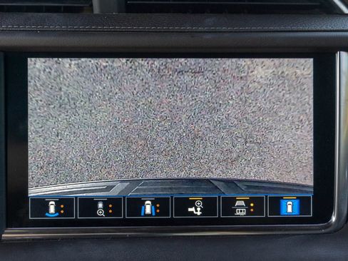 Used 2021 GMC Yukon Denali w/ Denali Premium Package RWD image 36