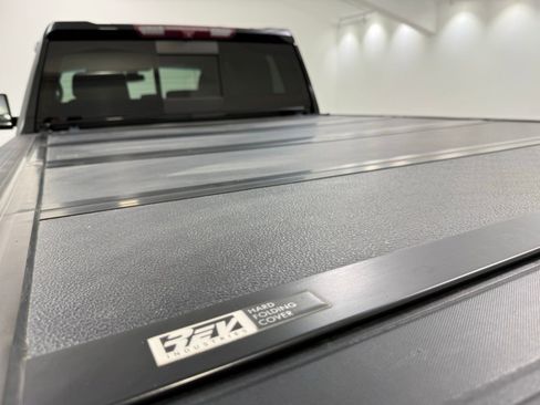 Used 2021 Chevrolet Silverado 2500 LTZ w/ LTZ Plus Package image 9