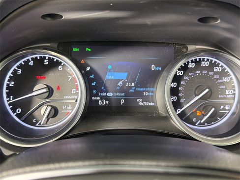 Used 2018 Toyota Camry XLE image 27