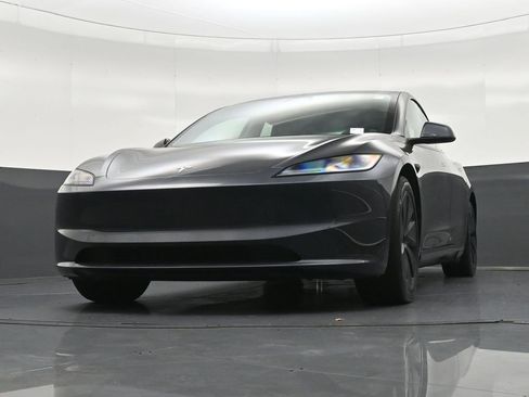 Used 2024 Tesla Model 3 Standard Range RWD image 29