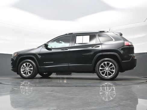 Used 2021 Jeep Cherokee Latitude Lux w/ Comfort/Convenience Group AWD/4WD image 25