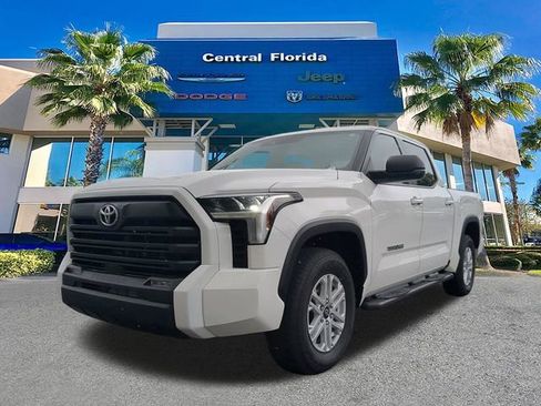 Used 2025 Toyota Tundra SR5 w/ SR5 Premium Package RWD image 9