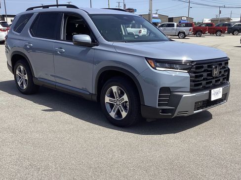 Used 2026 Honda Pilot EX-L image 3