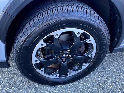 Used 2021 Subaru Crosstrek 2.0i image 7