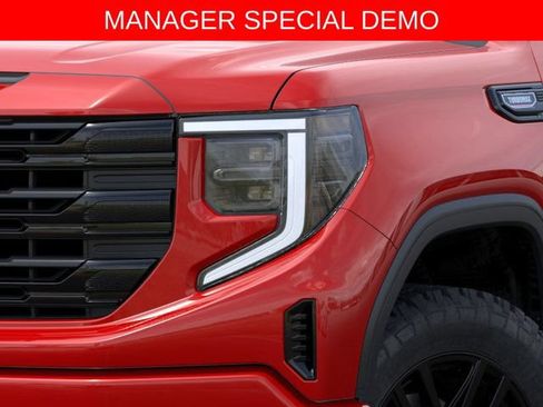 Used 2026 GMC Sierra 1500 Elevation AWD/4WD image 10