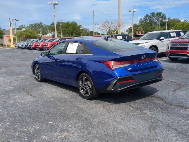 Used 2025 Hyundai Elantra SEL FWD image 8