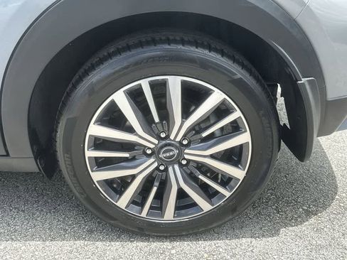 Used 2022 Nissan Kicks SV FWD image 10