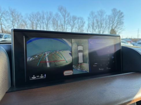 Used 2020 Lexus LX 570 4WD w/ Luxury Package image 35