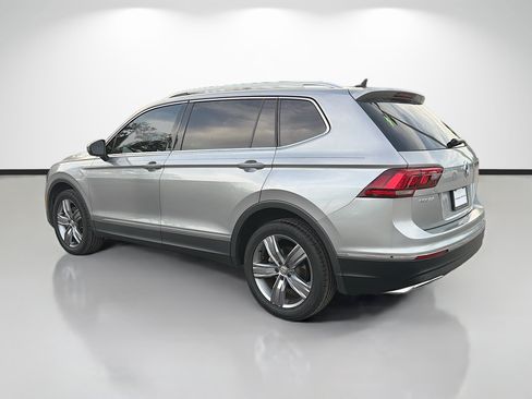 Used 2020 Volkswagen Tiguan SEL FWD image 5