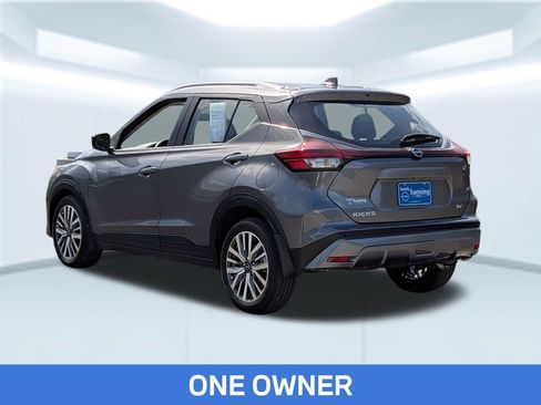 Used 2024 Nissan Kicks SV FWD image 3