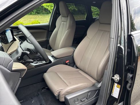 Certified 2025 Audi Q5 Premium w/ Premium Plus AWD/4WD image 28