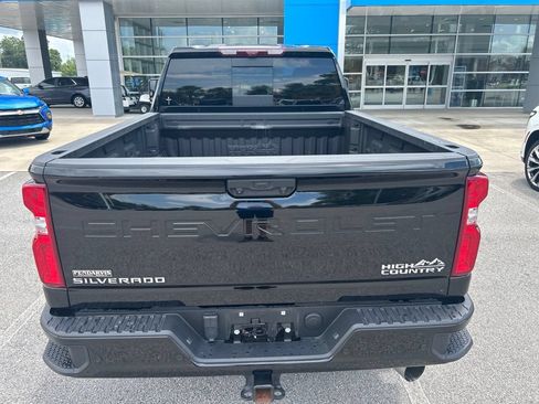 Used 2024 Chevrolet Silverado 2500 High Country w/ High Country Premium Package AWD/4WD image 5