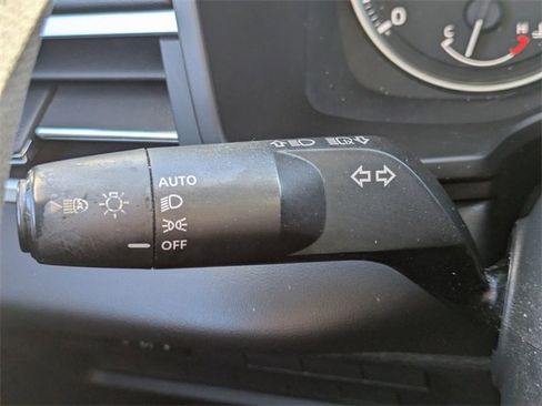 Used 2022 Mitsubishi Outlander ES image 25