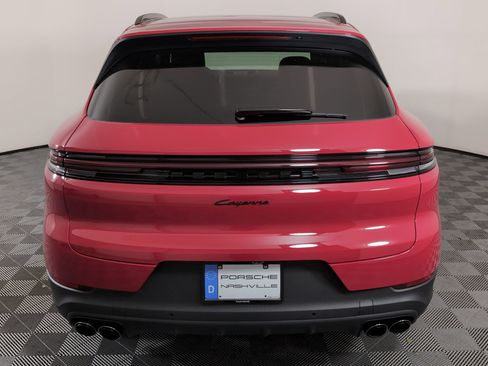 Used 2025 Porsche Cayenne AWD/4WD image 7