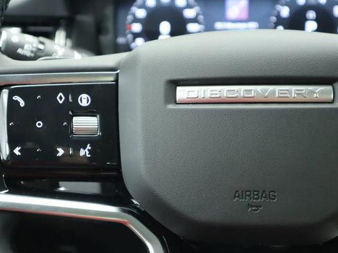 Used 2024 Land Rover Discovery Sport S image 11