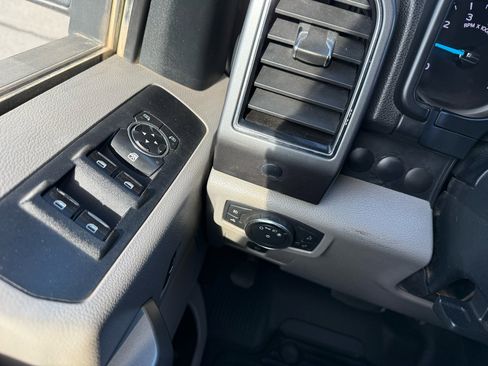 Used 2019 Ford F250 XLT w/ XLT Value Package image 26