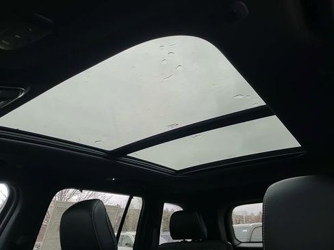 New 2025 Jeep Grand Cherokee Limited w/ Luxury Tech Group II image 31