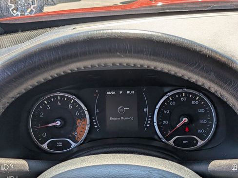 Used 2018 Jeep Renegade Altitude w/ Popular Equipment Group FWD image 17