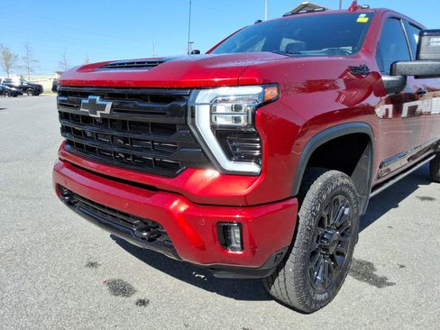 Certified 2024 Chevrolet Silverado 3500 High Country w/ High Country Premium Package AWD/4WD image 9