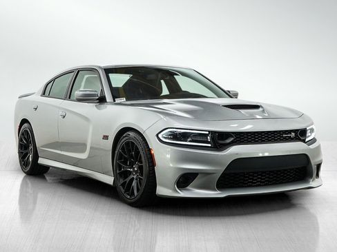 Used 2019 Dodge Charger Scat Pack RWD image 8