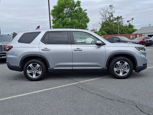 Certified 2025 Honda Pilot EX-L image 7