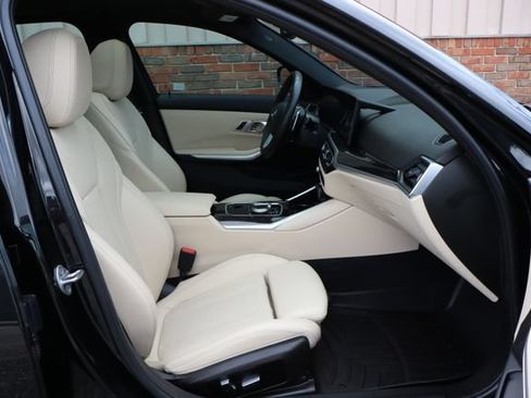 Used 2023 BMW 330i xDrive Sedan w/ Premium Package AWD/4WD image 45