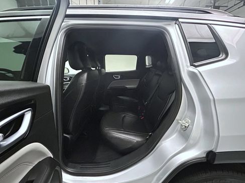 Used 2025 Jeep Compass Limited AWD/4WD image 19