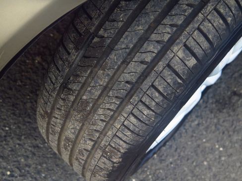 Used 2006 Toyota Camry LE image 24