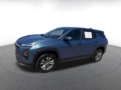 Used 2025 Chevrolet Equinox LT AWD/4WD image 8