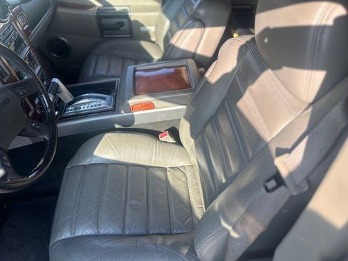 Used 2003 HUMMER H2 Luxury w/ Preferred Equipment Group image 27