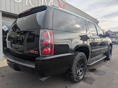 Used 2010 GMC Yukon XL Denali image 6