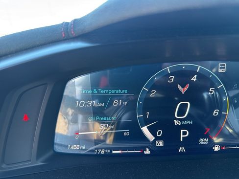 Used 2023 Chevrolet Corvette Stingray Premium Conv w/ Z51 Performance Package image 27