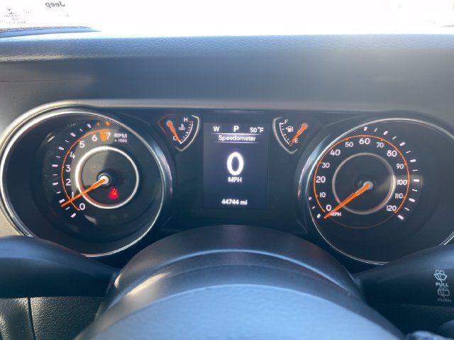 Used 2022 Jeep Wrangler Sport AWD/4WD image 9