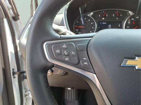 Used 2023 Chevrolet Equinox LT w/ Driver Convenience Package AWD/4WD image 16