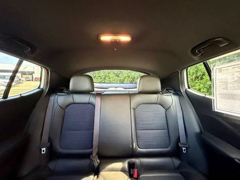 Used 2025 Buick Envista Preferred w/ Convenience I Package FWD image 3